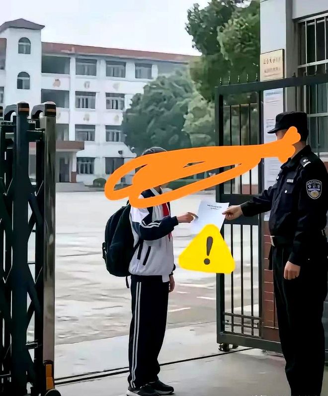 转学可却没有学校愿意接收瑞安对着老师滋水的孩子要